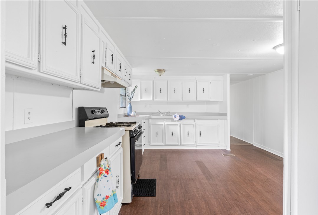 E N Coons Sub Rurban - Residential