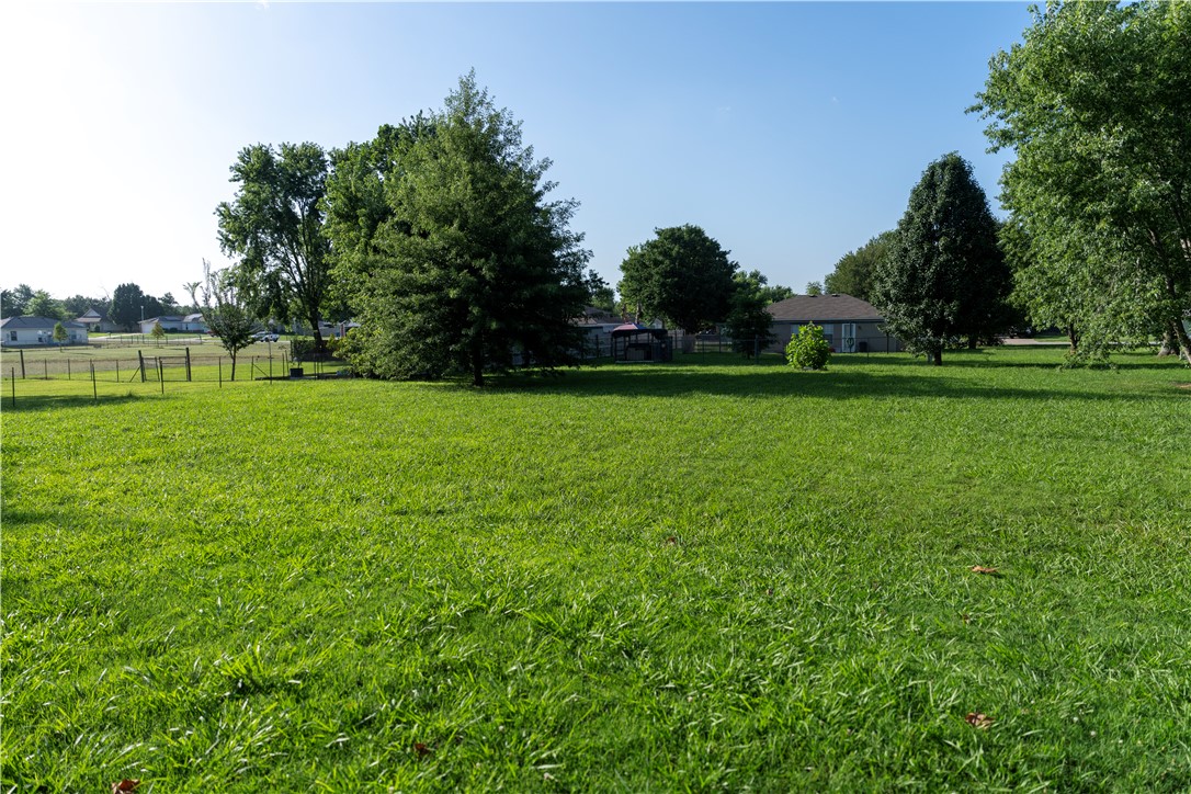 Givens Place Pea Ridge - Residential