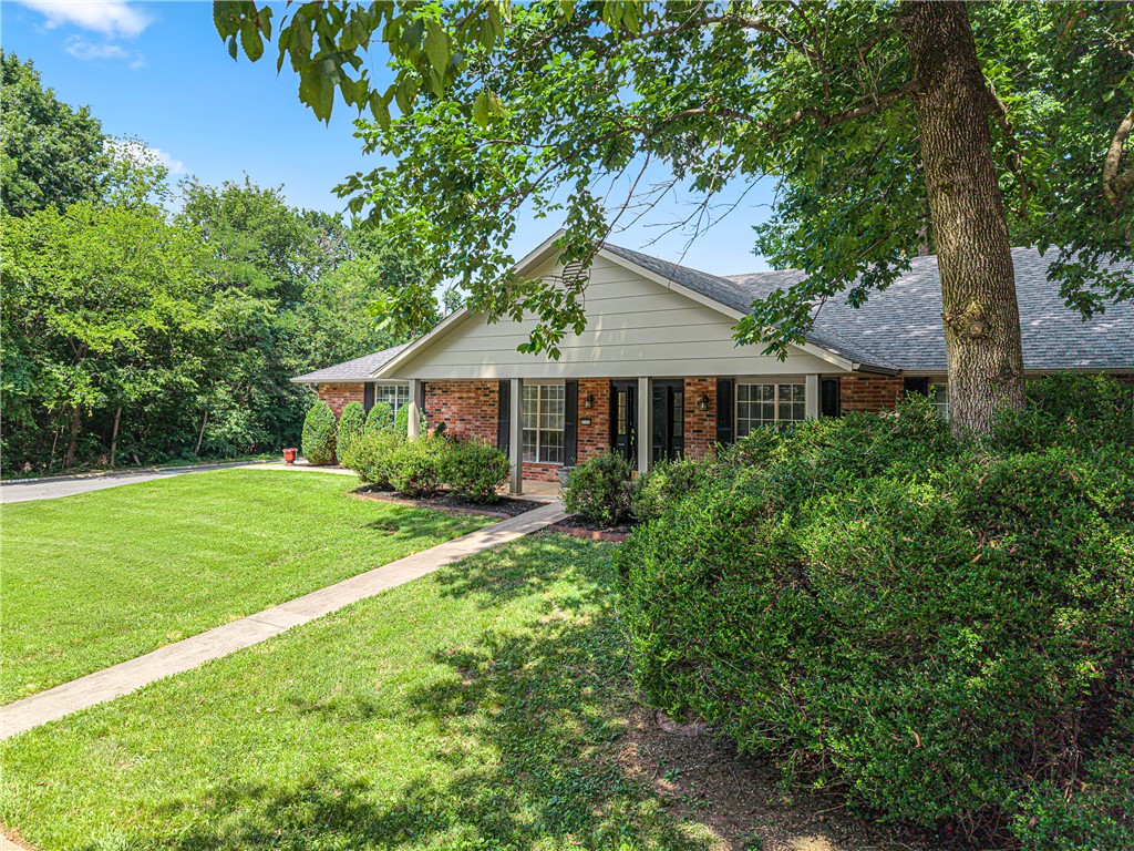 Royal Oaks Estates - Residential
