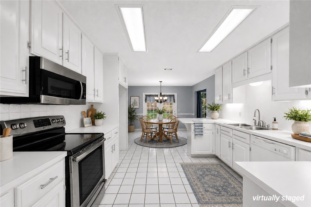Royal Oaks Estates - Residential
