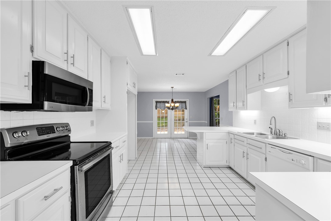 Royal Oaks Estates - Residential