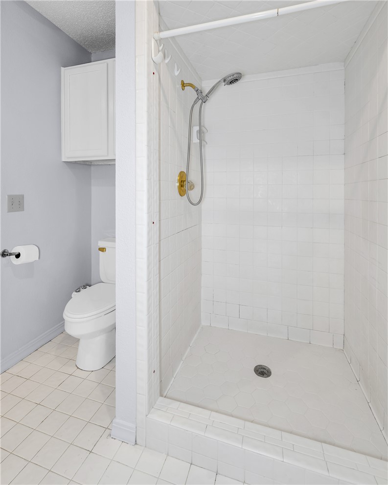 Royal Oaks Estates - Residential