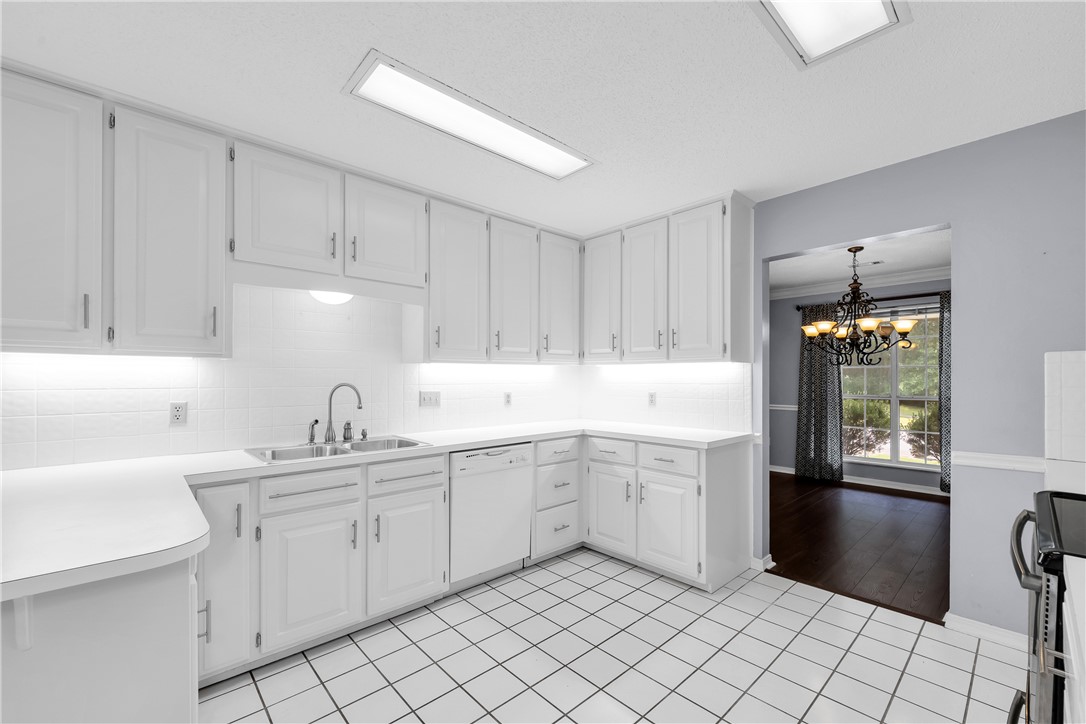 Royal Oaks Estates - Residential