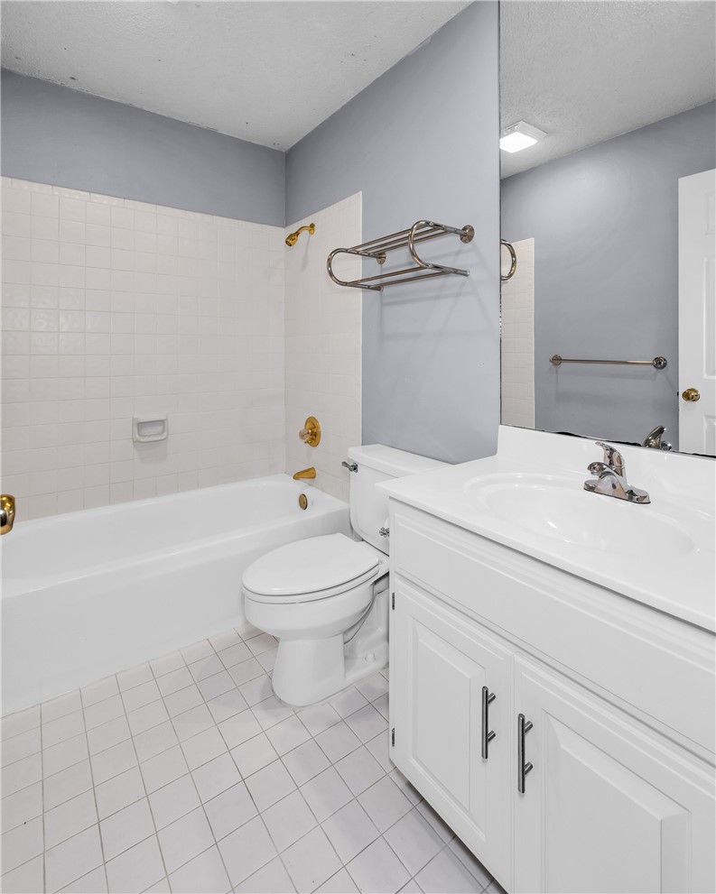 Royal Oaks Estates - Residential