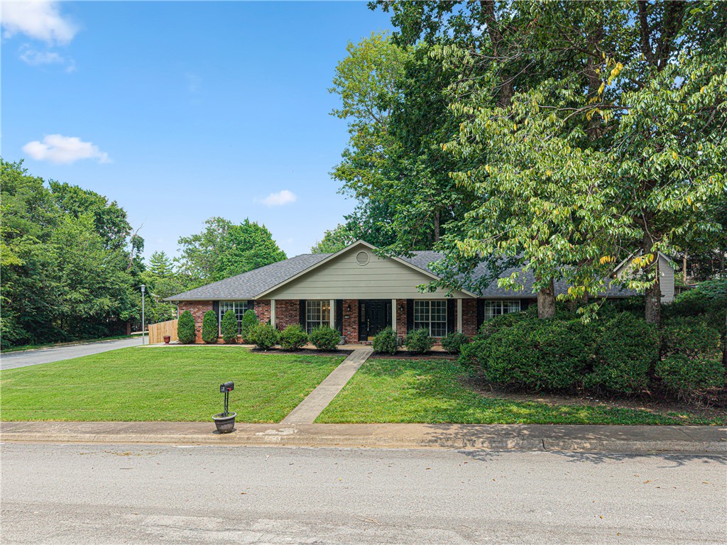 Royal Oaks Estates - Residential
