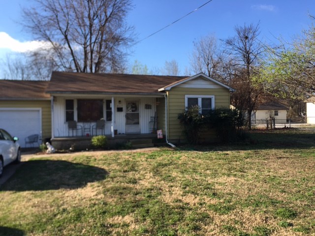 Great Investment property in the heart of Springdale.  Flat lot, currently rents for $500.00 a month.