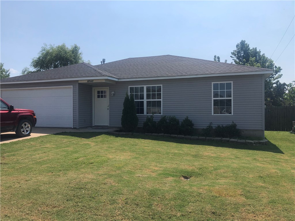 Back on the market.  Buyer's loan was not approved.  This home is clean and ready to move in.  It has 3 Bedrooms, 2 full bathrooms, and a 2 car garage.  It has granite counter tops in the kitchen and bathrooms.  It has a pantry, a good size laundry room, and a nice size fenced backyard.  It is landscaped and the architectural shingle roof is less than 3 years old.  You don't want to miss out on this one.