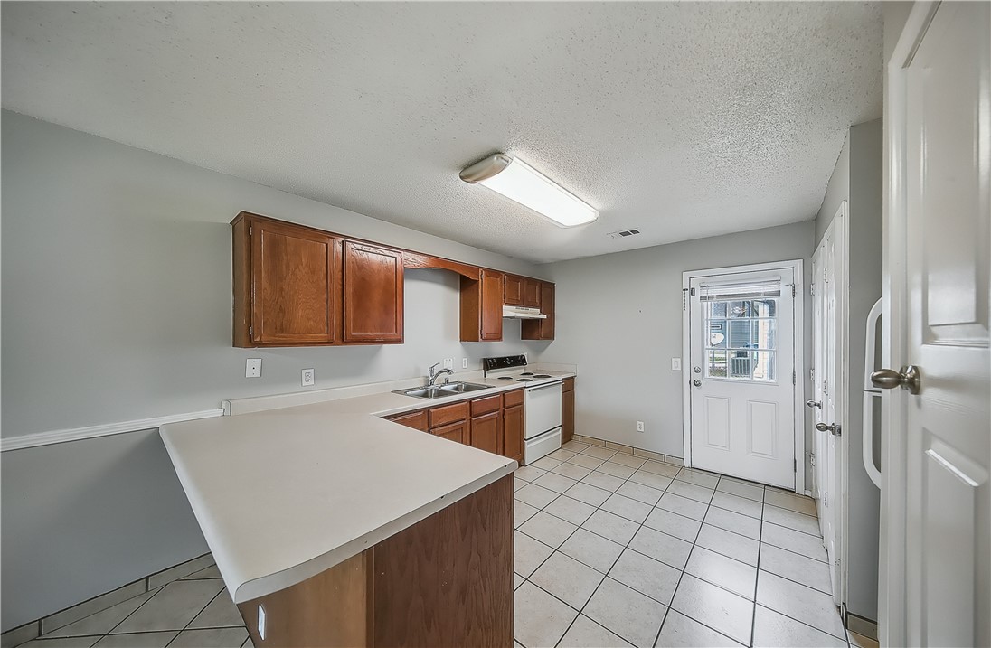W A BURK'S ADD - Residential Lease
