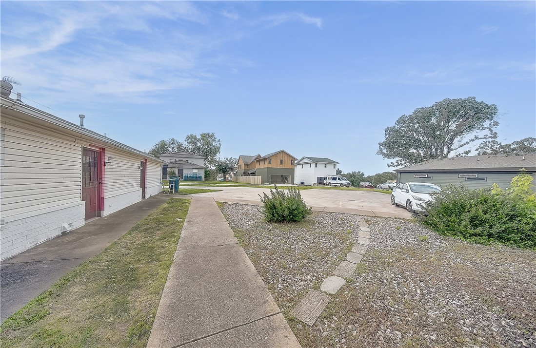 W A BURK'S ADD - Residential Lease