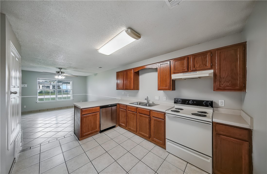 W A BURK'S ADD - Residential Lease