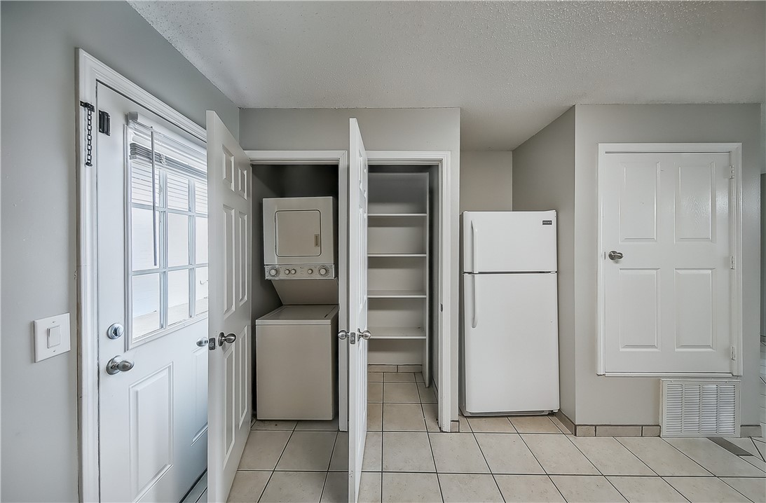 W A BURK'S ADD - Residential Lease