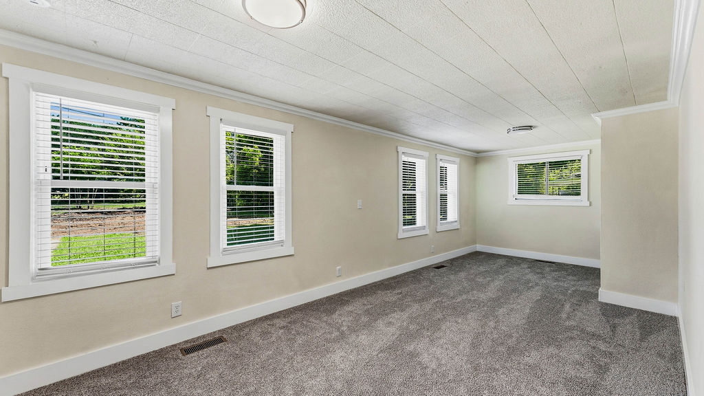 16-18-33-GENTRY - Residential