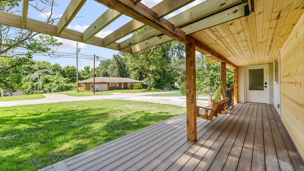 16-18-33-GENTRY - Residential