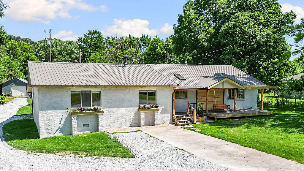 16-18-33-GENTRY - Residential
