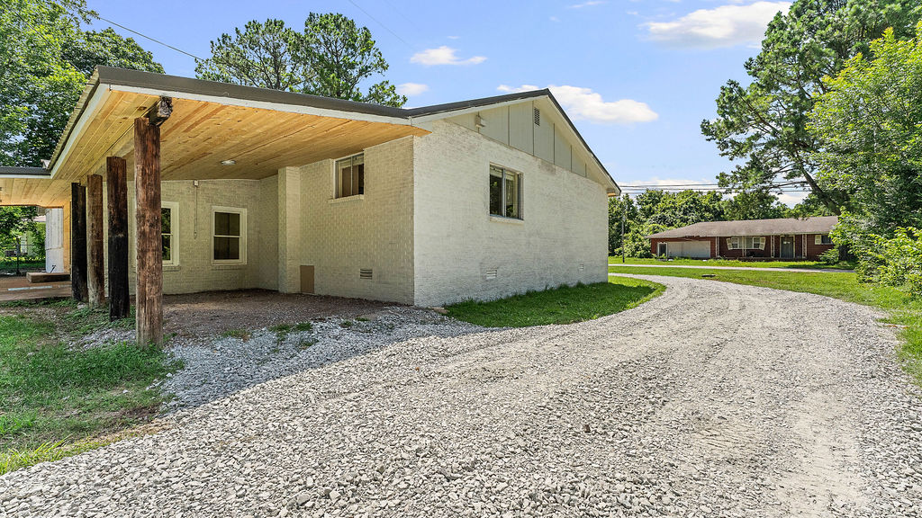 16-18-33-GENTRY - Residential