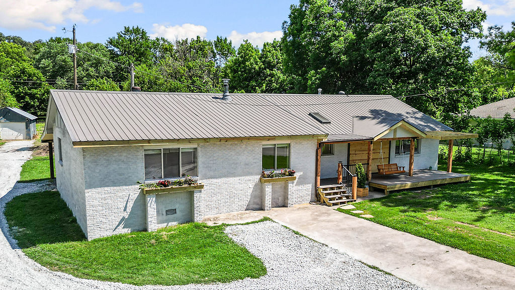 16-18-33-GENTRY - Residential
