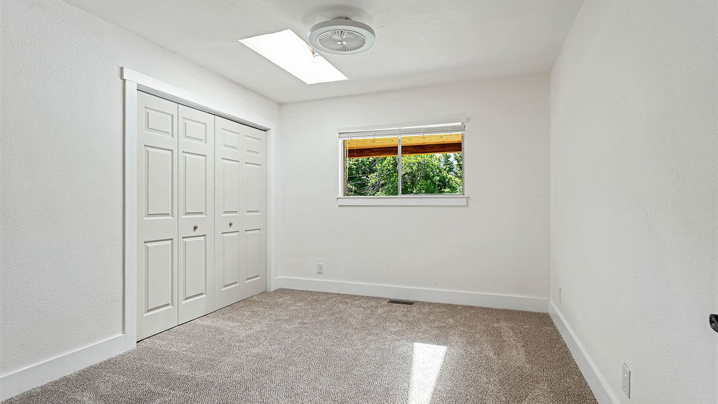 16-18-33-GENTRY - Residential