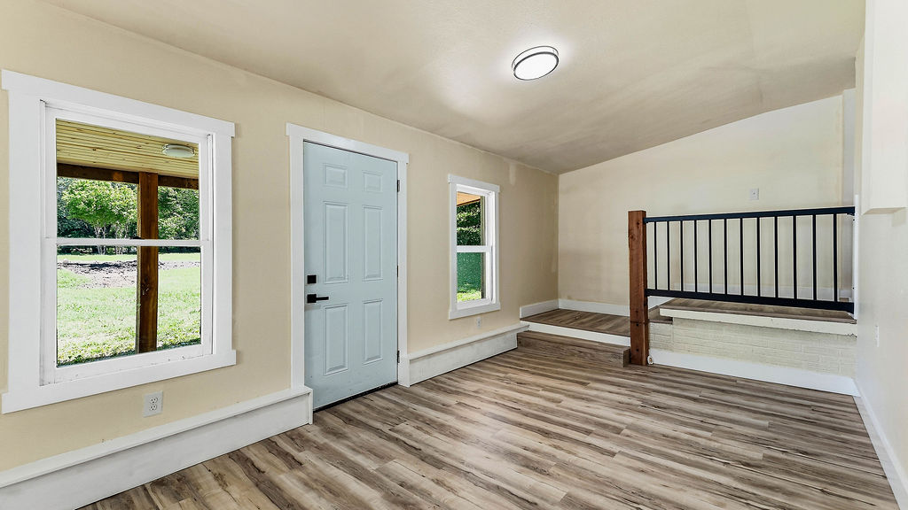 16-18-33-GENTRY - Residential