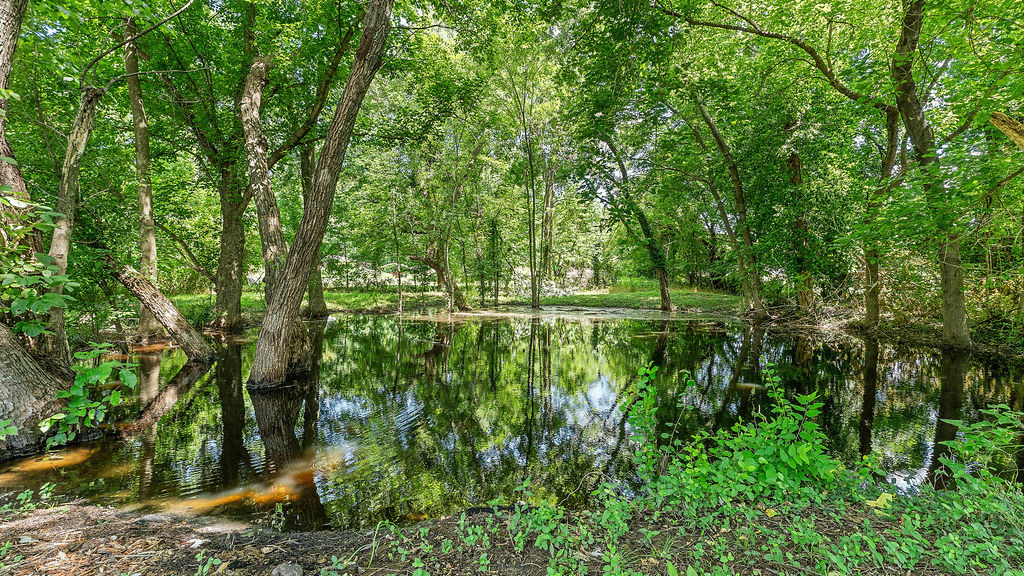 16-18-33-GENTRY - Residential