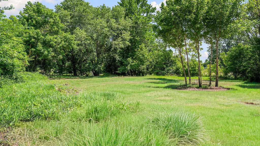 16-18-33-GENTRY - Residential