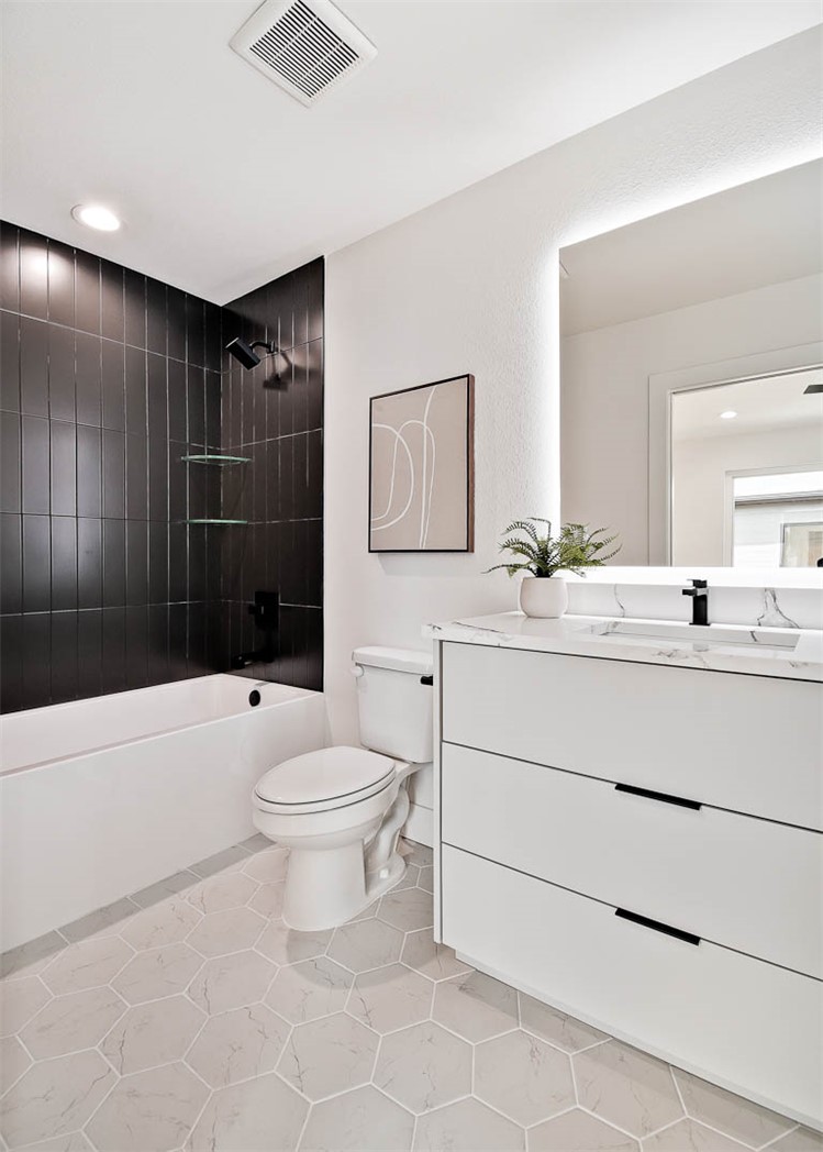 District 9/A - Residential Lease