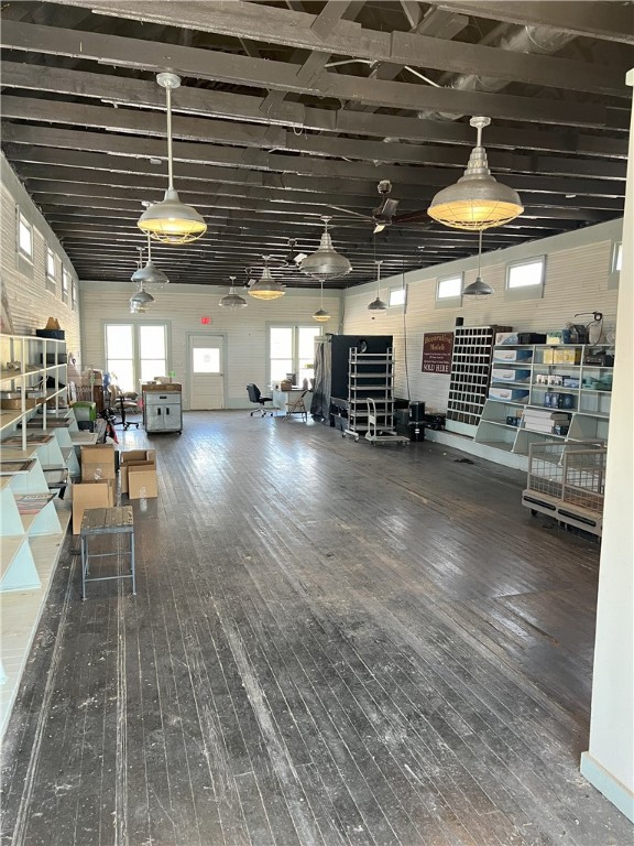 Hewitts Add - Commercial Lease