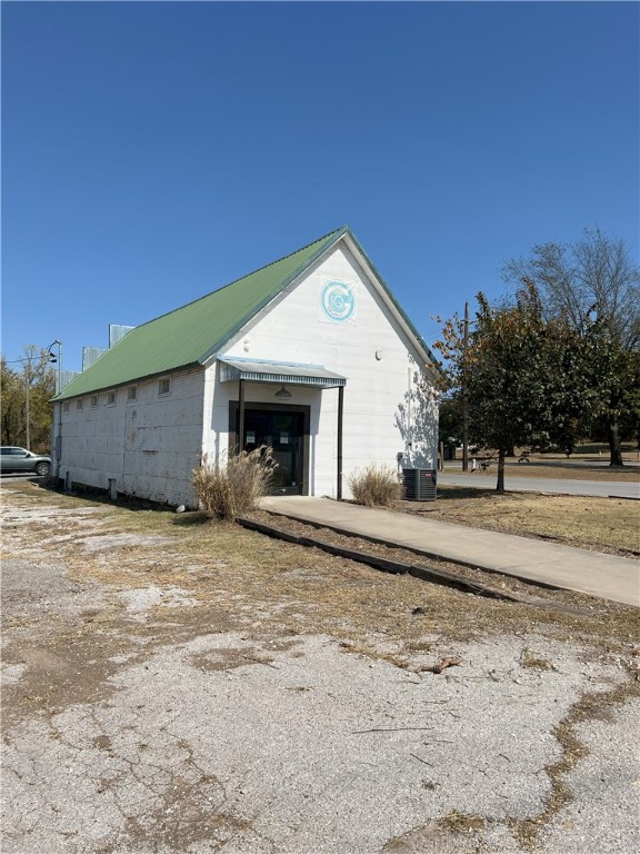 Hewitts Add - Commercial Lease