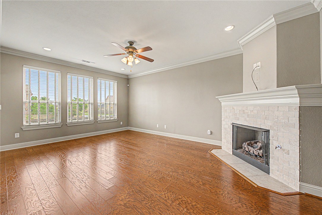 Hamptons, The Cave Spgs - Residential