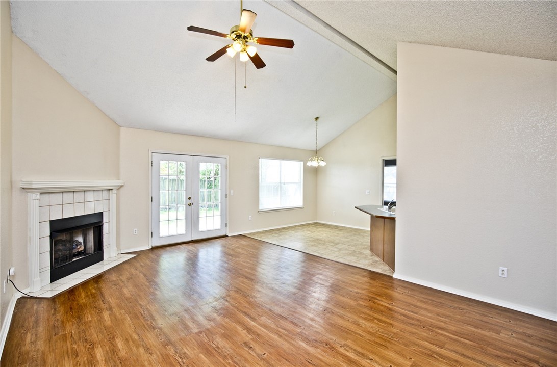 Meadowlands Sub Bentonville - Residential Lease