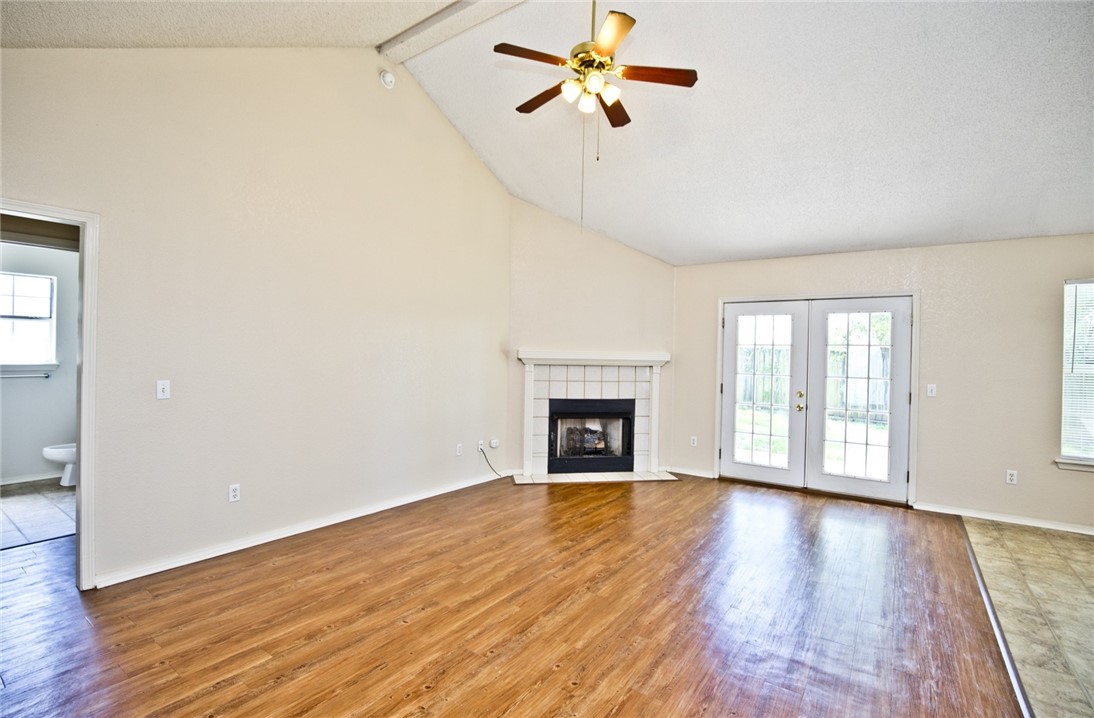 Meadowlands Sub Bentonville - Residential Lease