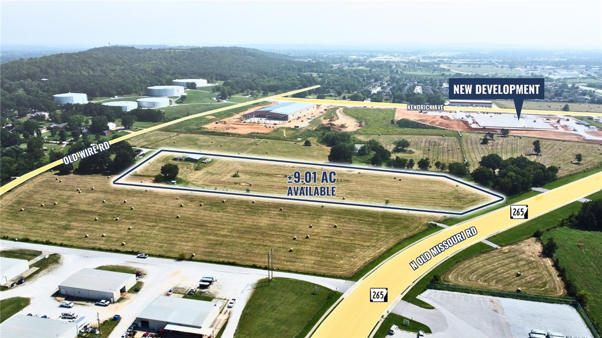 $175,000/acre
- 4.00 - 9.01 acres available
-Ownership will consider a potential subdivide
- I-2 Zoning
- A 4-minute drive from 71-B and an 8-minute drive from I-49
- Potential for a secondary east entrance off of Old Wire Rd
- Water & electric on site