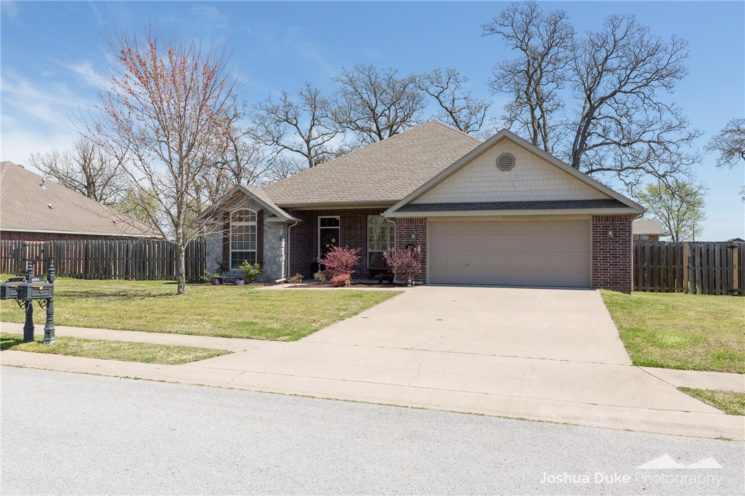Standing Oaks Sub Blk III Pea Ridge - Residential