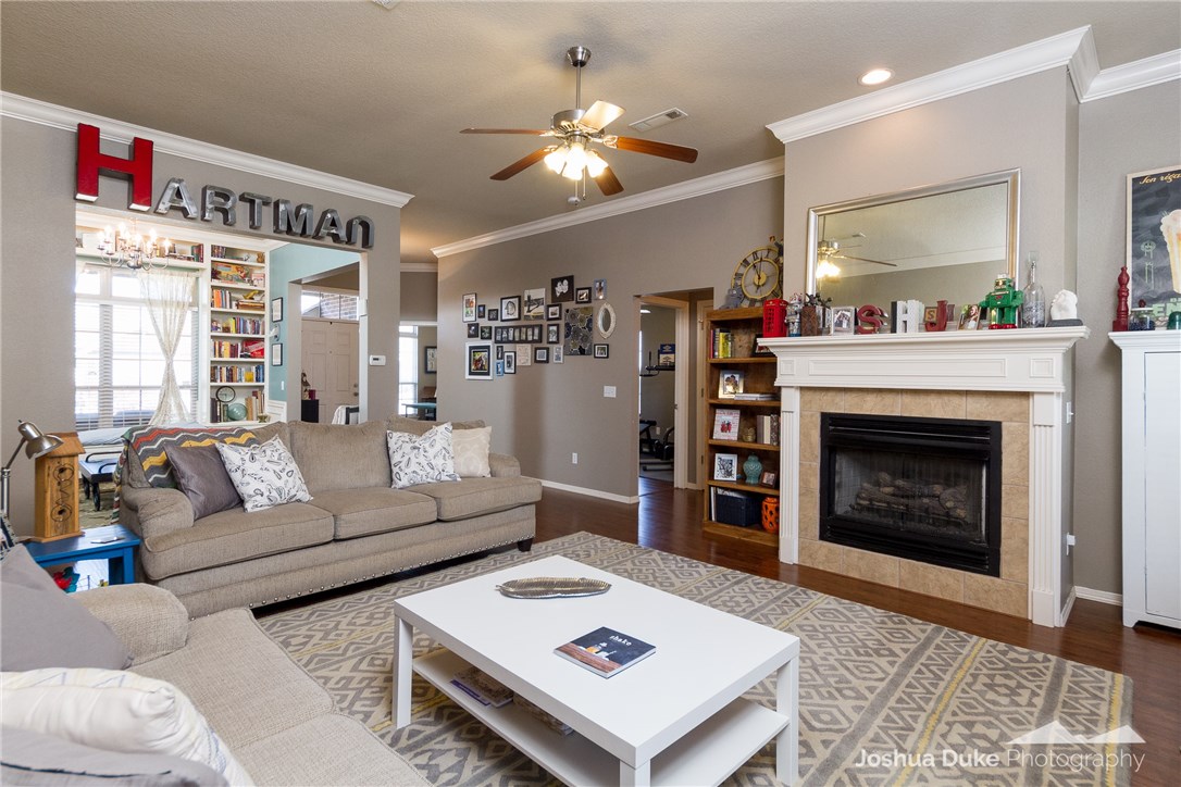 Standing Oaks Sub Blk III Pea Ridge - Residential