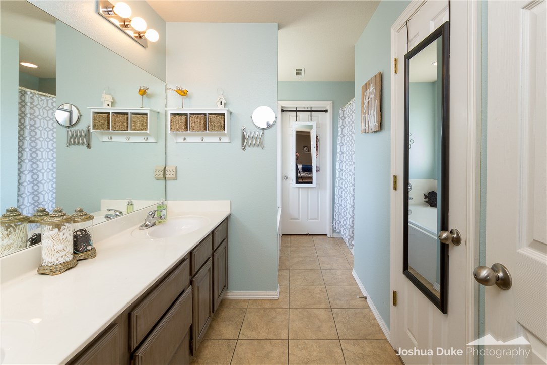 Standing Oaks Sub Blk III Pea Ridge - Residential