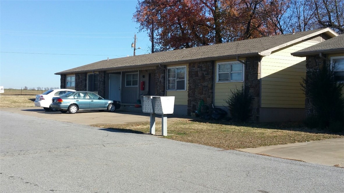 Great location on U of A bus route. Outstanding cash flow. (22) 2 BR/1 BA units and (5) 1 BR/1 BA units. Current annual revenue $149,400, at full occupancy. Water paid by owner. 2 of 8 buildings in flood zone. Agent owned