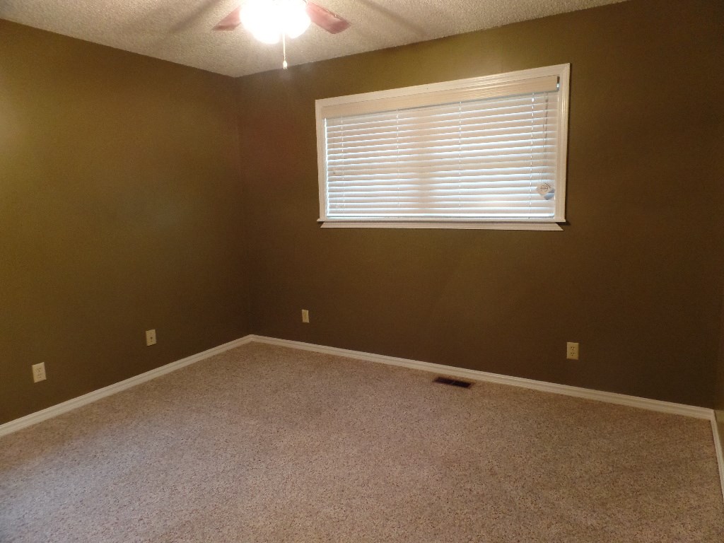 Hickory Hills Sub Siloam Spgs - Residential
