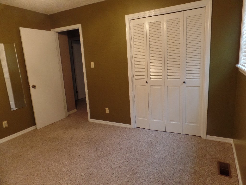 Hickory Hills Sub Siloam Spgs - Residential