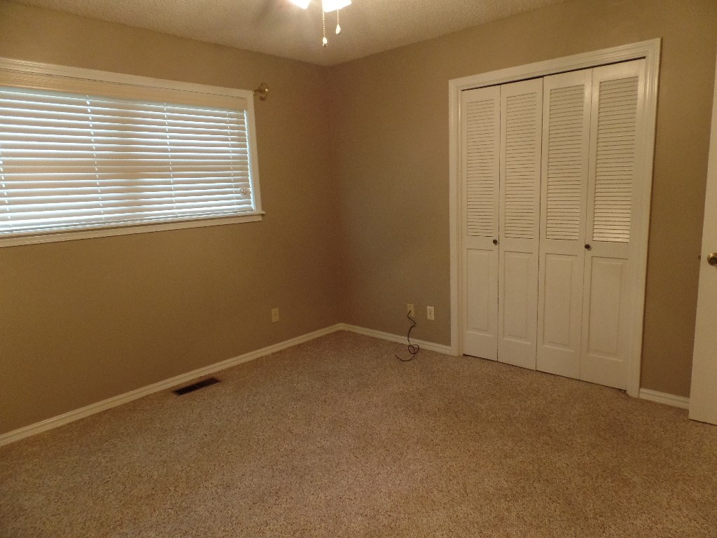 Hickory Hills Sub Siloam Spgs - Residential