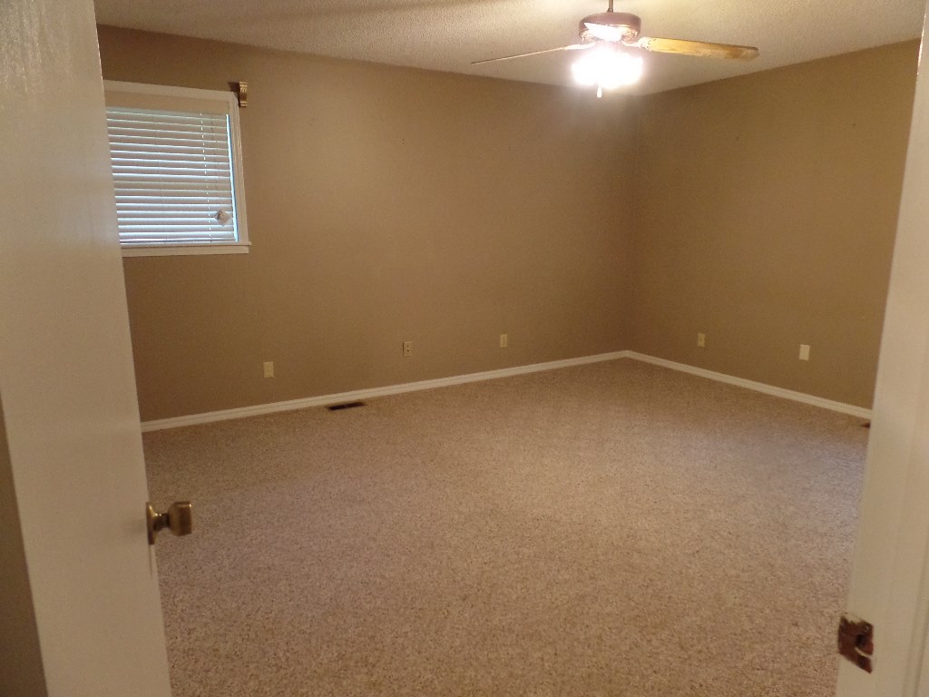 Hickory Hills Sub Siloam Spgs - Residential