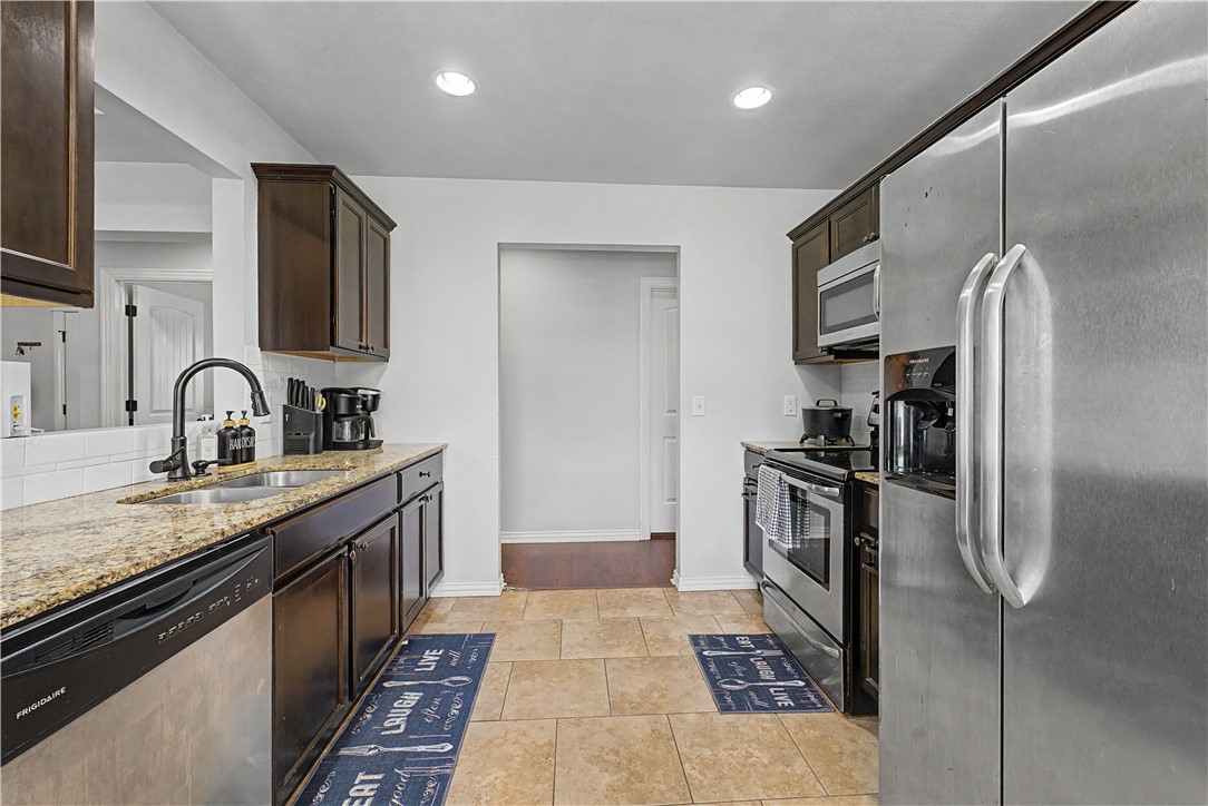 Rollers Ridge Sub Rogers - Residential