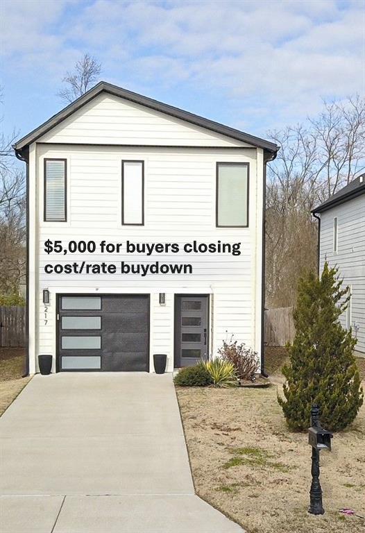 Seller to pay up to $5,000 of buyer’s closing cost to be used for closing cost, pre-paid, or rate buy down. Seller preferred lender credit up to $3,500 as well. Total closing cost up to $8,500 total. Contemporary living just under 1 mile from Downtown Rogers and only 7-minute walk to local shops and restaurants. This immaculate 3-bedroom, 2.5 bath home features numerous upgrades throughout and is filled with natural light, high ceilings and sleek black-and-white finishes. The Kitchen boasts granite countertops, ample storage, under-cabinet lighting and Energy Star appliances, including an electric range with air-fry option. The open layout makes everyday living and entertaining effortless while the covered patio overlooks a spacious fully fenced backyard. Additional highlights include abundant storage and a 240V EV charger in the garage. Move-in ready and exceptionally maintained, this home is a must-see.