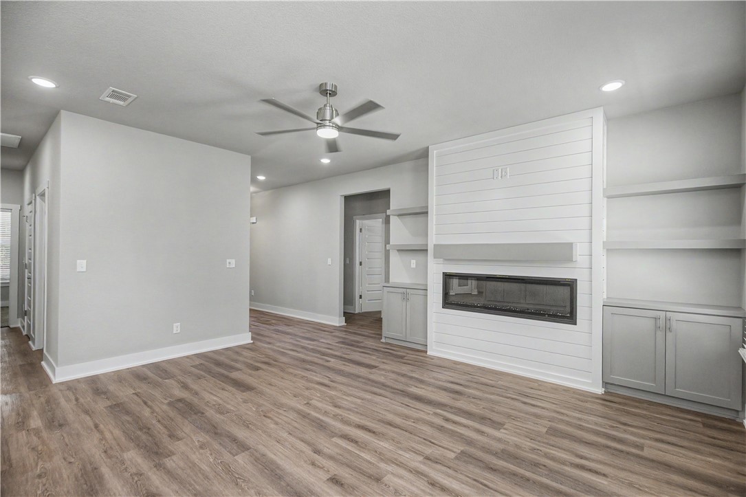 WALNUT GROVE SUB PH III-BENTONVILLE - Residential