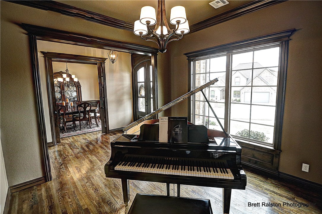 Oak Tree - Everwood Addition - Residential