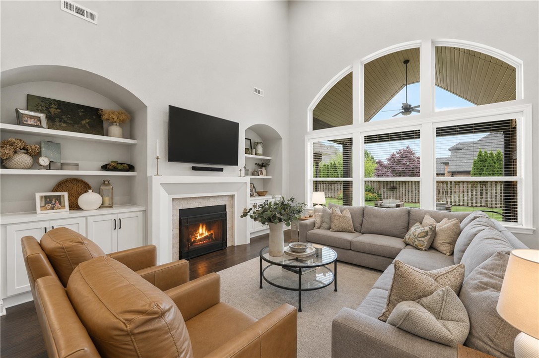 Silo Falls Add Ph Ii Rogers - Residential