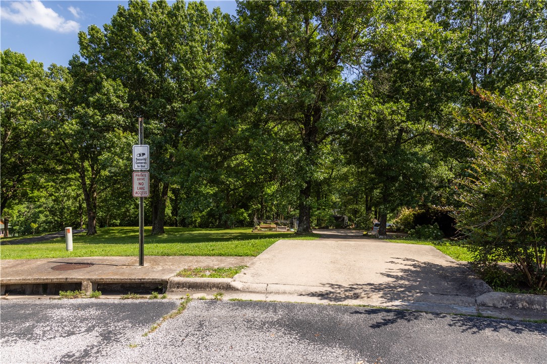 Hunt's Lakeside Estates - Residential