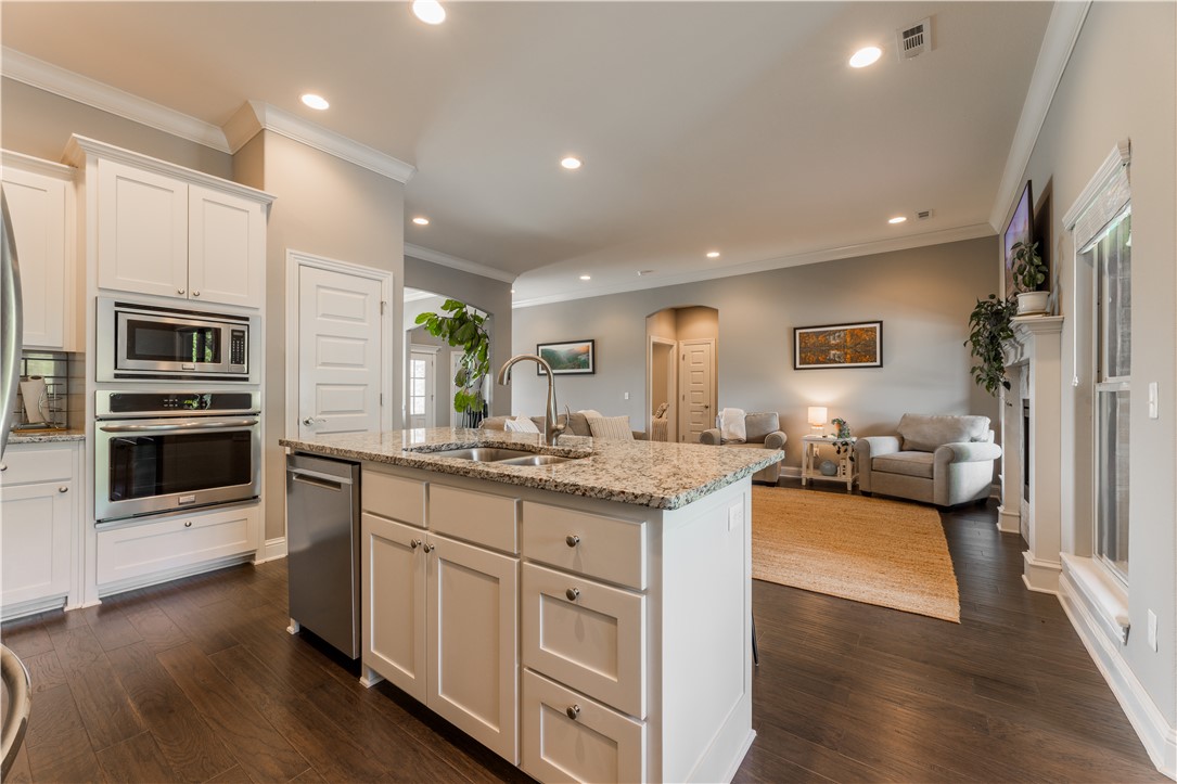 Hunt's Lakeside Estates - Residential