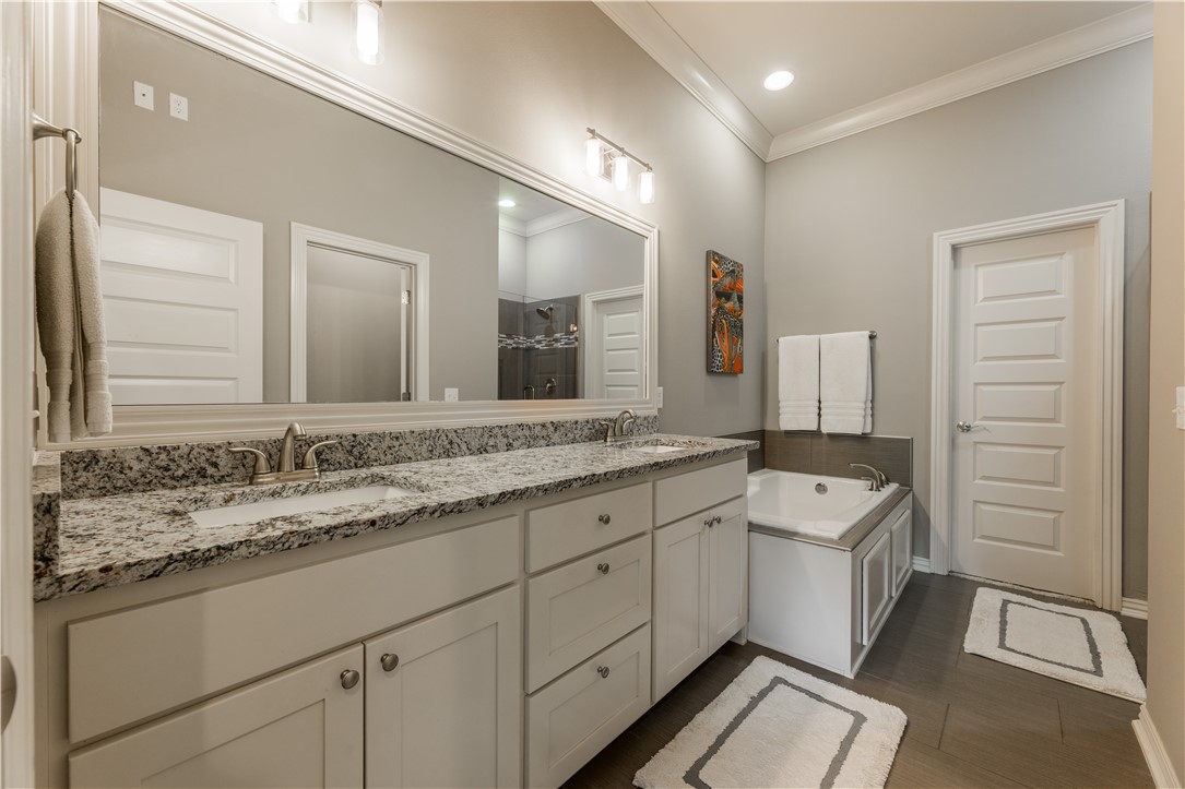 Hunt's Lakeside Estates - Residential
