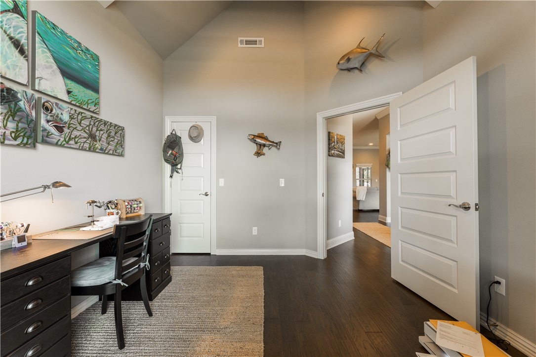 Hunt's Lakeside Estates - Residential