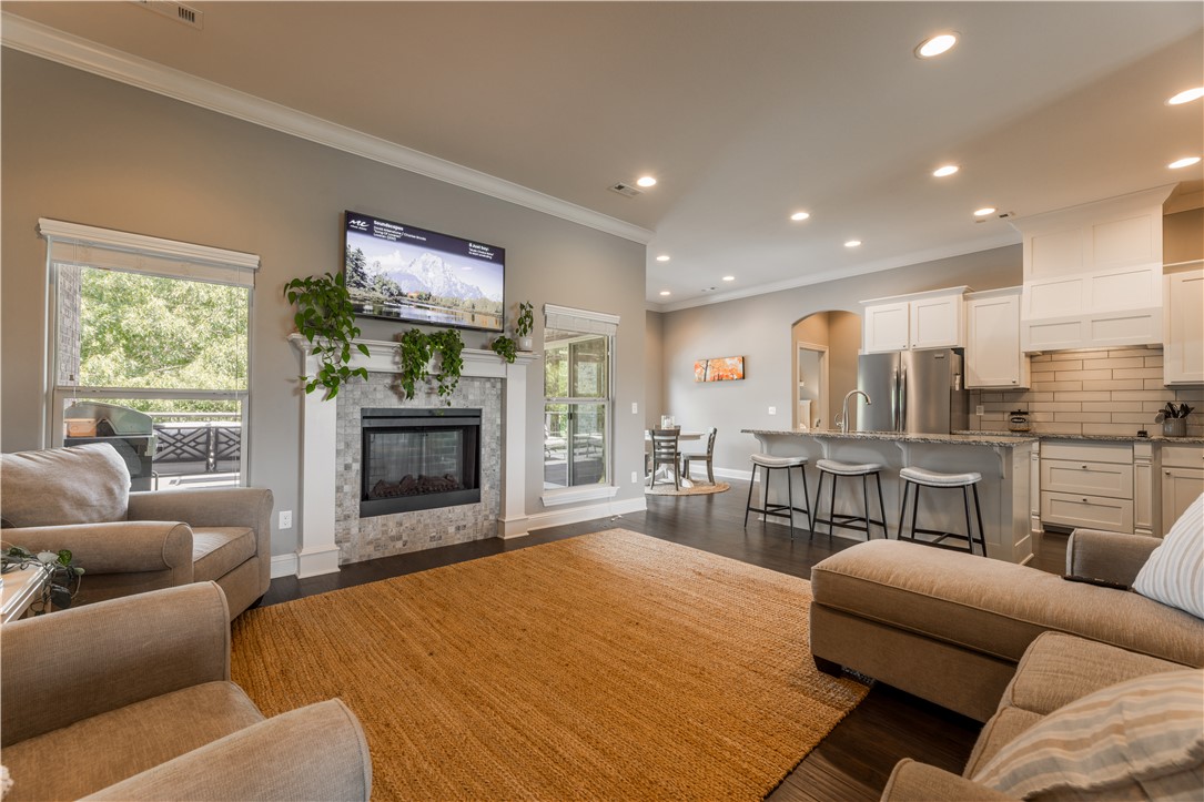 Hunt's Lakeside Estates - Residential