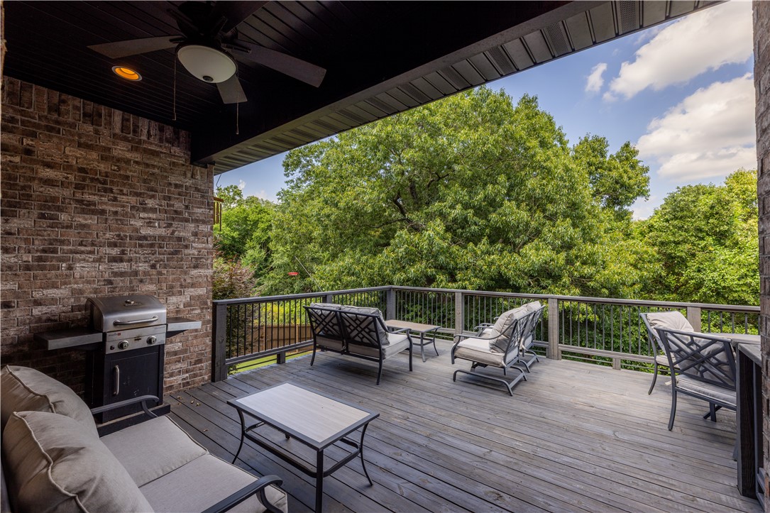 Hunt's Lakeside Estates - Residential
